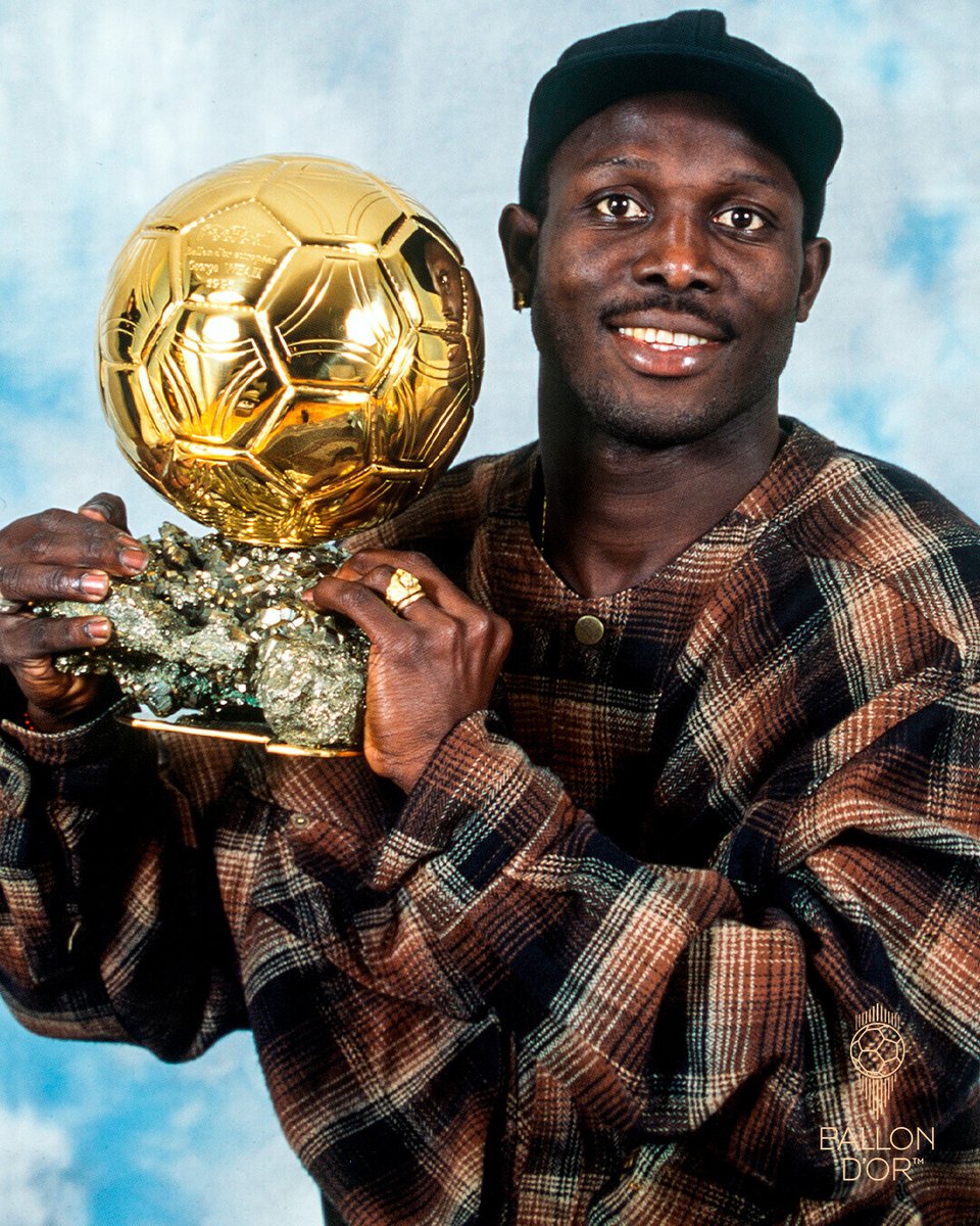 ballondor's tweet photo. HAPPY 60TH BIRTHDAY, KING GEORGE! 🇱🇷

1995 Ballon d'Or winner, in the first edition open to players of all nationalities. Still the only African to win it.

Relive his legacy on https://t.co/8FJRy8S5tQ

#ballondor #georgeweah #acmilan https://t.co/C22R2XJPdu