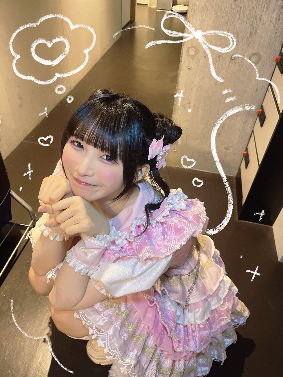 starnote_miru's tweet photo. 気づいてないのかにゃ？🐈🎀 https://t.co/4lZxuUIAeG