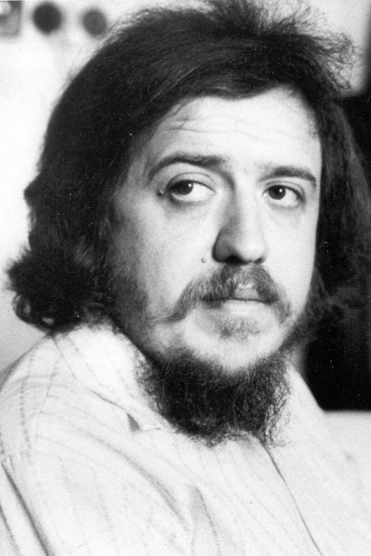 21documentary's tweet photo. 1 day to Dark Prague

In the 1970s, philosopher and dissident Václav Benda theorized the "Parallel Polis" in response to the Czechoslovak communist regime : rather than trying to reform a corrupt, authoritarian state, one should build an autonomous parallel society alongside it. https://t.co/ClKr7Yw51u