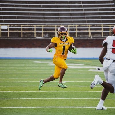 CoachZackGoodFB's tweet photo. Head Hunters Top 15 '27 RB Prospects:

1. ⭐️⭐️⭐️⭐️ @jeremiah_2027 Groves, MI
2. ⭐️⭐️⭐️⭐️ @DKWoods32 Crockett County, TN
3. ⭐️⭐️⭐️ @tylewis2027 Davison, MI
4. ⭐️⭐️⭐️ @ethanlaf3 Loudon Valley, VA
5. ⭐️⭐️ @IyenAddison Bradford, FL
6. ⭐️⭐️ @deontae_fields Labette County, KS
7.⭐️⭐️ @nathanKmorris NFL Academy, UK
8.⭐️⭐️ @symcbeath_2 Germantown, MS
9.⭐️⭐️ @roscoe_dean2 Hampshire, WV
10.⭐️⭐️ @kalobe_rond Committed to Incarnate Word
11.⭐️⭐️ @jeramiahda Dakota, MI
12. ⭐️⭐️ @Kolten_Kendall Moscow, ID
13.⭐️⭐️ @IsaacAnderson09 American Canyon, CA
14.⭐️⭐️ @Nathanlennon17 Gilmour Academy, OH
15.⭐️⭐️ @isaiahA02 Decatur, AL