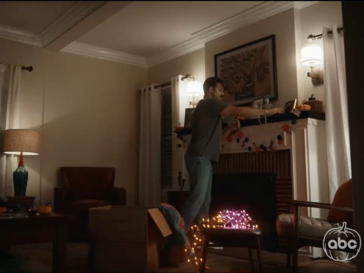 snowlesseddie's tweet photo. eddie loves halloween so much 😄🥳 he decorated the whole house even with no one there to celebrate with him 😄😄😄 https://t.co/1S8EGOto9y