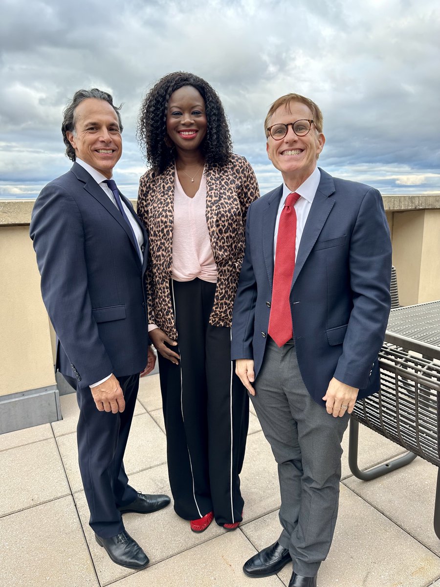 FCMedicalAssn's tweet photo. As Breast Cancer Awareness Month begins, FCMA is proud to recognize Dr. Camelia Lawrence, past president, and Dr. Mark Melendez, Board of Trustees member, for their commitment to caring for women facing breast cancer.

Pictured with FCMA Executive Director @JohnBrannelly . https://t.co/57JBBfY61N