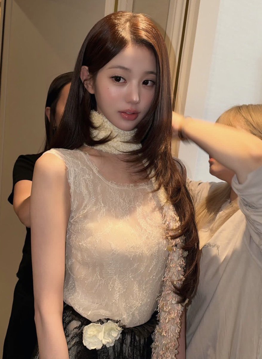 litchi0831's tweet photo. Wonyoung’s style harmonizes perfectly with Dior’s luxury fashion philosophy

WONYOUNG IN DIOR
#WonyoungDiorSummer27
#JANGWONYOUNG
#WONYOUNG
#DiorSummer27 @Dior https://t.co/xBZ3QyY9VB