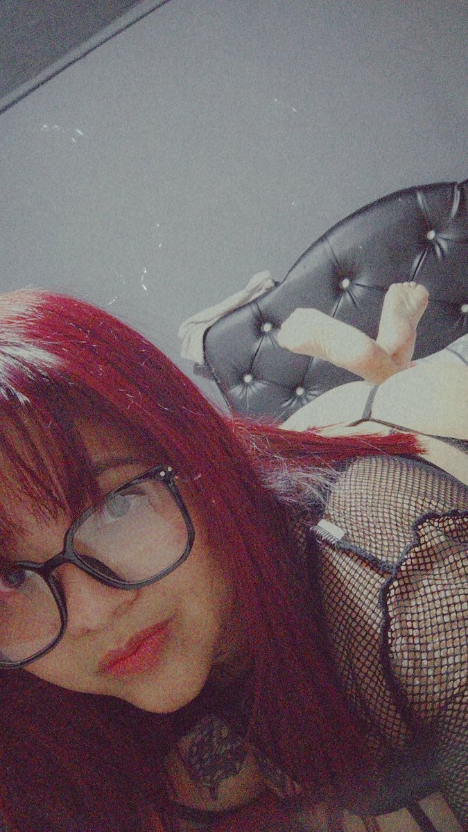 valenSumisa's tweet photo. Buenos días 
😘😊 Disponible con videos llamadas contenido 
#bogota #feet #fetiche #curvi #sumisa #lenceria 
Presencial solo en Bogotá https://t.co/vR4oBi427w