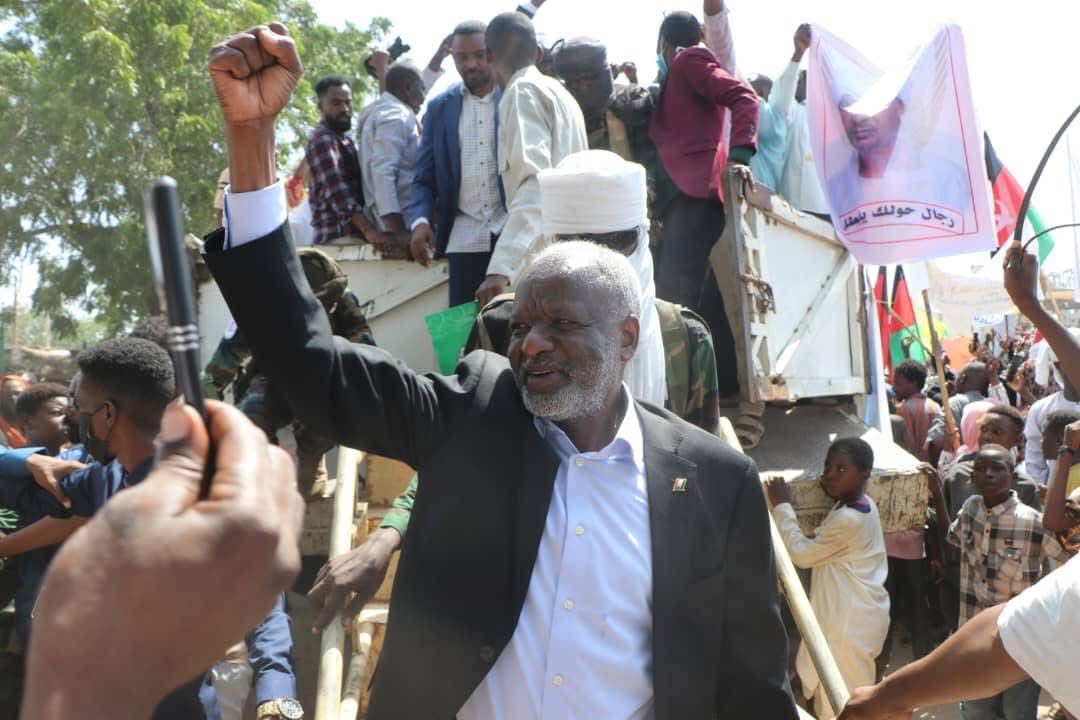 Anashimhr's tweet photo. The Sudanese people are out on the streets of Nyala in support of the civilian-led government and the Tasis coalition, standing against the Muslim Brotherhood and the Port Sudan authorities.

No concerted invasion, just the Sudanese people making their voices heard.

#Sudan #keepeyesonsudan #talkaboutsudan #savesudan #Tasis
