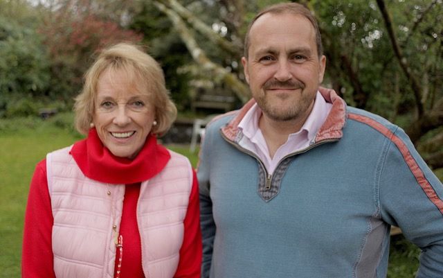 Alertacall's tweet photo. We're deeply saddened to hear of the passing of Dame Esther Rantzen. 

We pay tribute to a remarkable lady who has been a huge source of support for Alertacall, as a business patron and then as a member of our advisory board.

Read the full tribute here 👉 https://t.co/di5lv7dbuX https://t.co/xVOWkaO1oZ