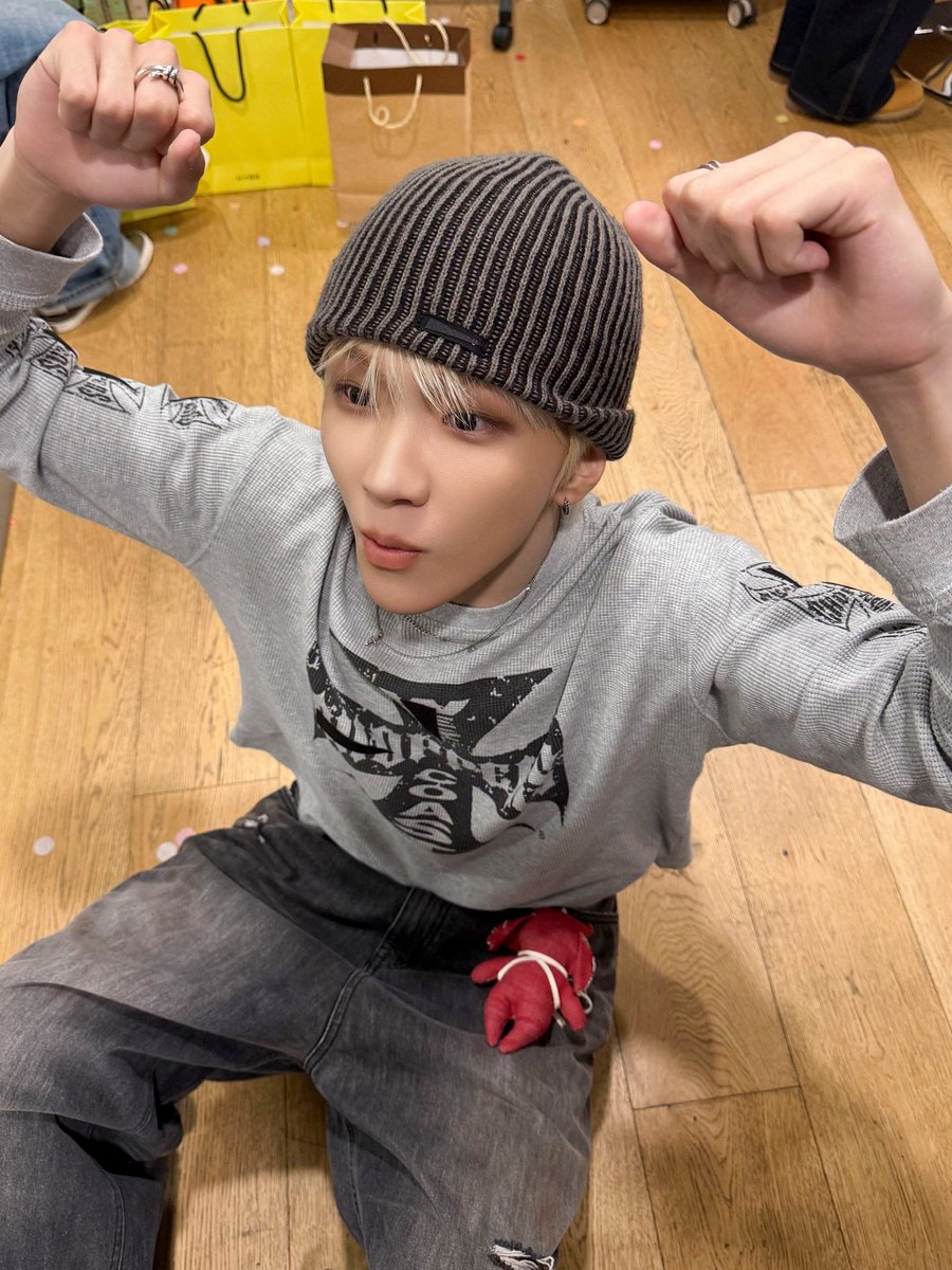 0kzvya's tweet photo. 히융……. https://t.co/vETR8bYLAk