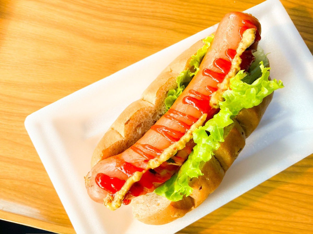 g_suffa's tweet photo. マチアソビ2日目の10月18日（日）、1日限りではありますがアミコ地下でパスタ出店決定いたしました🍝
このイベントはこのパスタしか思いつきませんでしてカリオストロ風ごろごろ肉団子のパスタです🕶️💎
10:00オープン、売り切れ次第終了。自慢のホットドッグ🌭やドイツビール、自家製ジンジャー🫚も！ https://t.co/Sn5OeAL4Z3