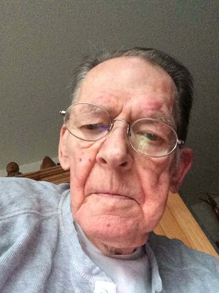 LaraBeatrizAmar's tweet photo. 80 years old singles I need a care taker, I can take cammm https://t.co/nNwuAZTOHj