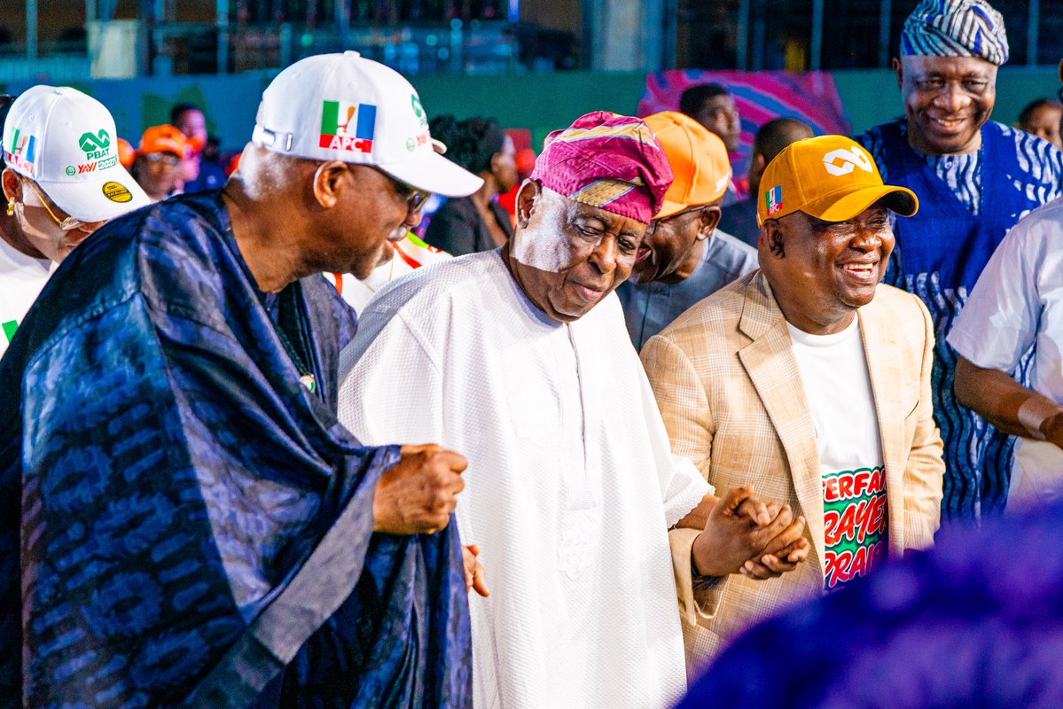 DapoAbiodunCON's tweet photo. WE COMMIT OUR JOURNEY AND THE FUTURE OF OGUN STATE TO GOD

We joined our revered elder and former Governor of Ogun State, Aremo Olusegun Osoba, CFR; the @OfficialAPCNg governorship candidate, Senator Solomon Olamilekan Adeola, @Sen_AdeolaYAYI; party leaders, religious leaders, stakeholders and the good people of Ogun State at the Interfaith Prayer and Praise programme held at Ake Palace, Abeokuta.

The gathering brought Christians and Muslims together in thanksgiving, praise and prayers for our dear state, our nation and all candidates of our great party ahead of the 2027 general elections.

We remain conscious that while we must continue to work diligently and faithfully discharge our responsibilities to the people, Almighty God remains supreme over the affairs of men. We therefore committed our aspirations, our party, our candidates and, above all, the peace, progress and prosperity of Ogun State into His hands.

We appreciate our religious leaders and everyone who joined us in this solemn gathering of faith and unity. May Almighty God continue to guide Ogun State and grant our people enduring peace and prosperity.