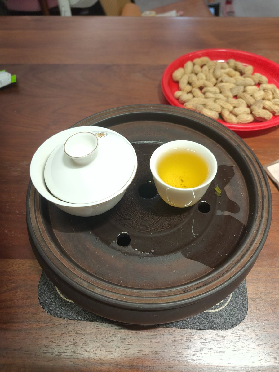 elone228's tweet photo. 如果你们经常来我这里，我将拿出家里最好的茶来请你们。最好的服务，只求最大的关注。 https://t.co/EmcCgpBD12
