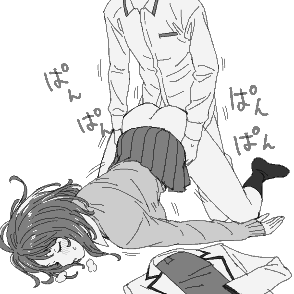 HS_egg's tweet photo. 八奈見さんまたウチにきて俺のベッドで爆睡してる。ぜんぜん気がついていないんだな。 https://t.co/6zhXx2eaSr