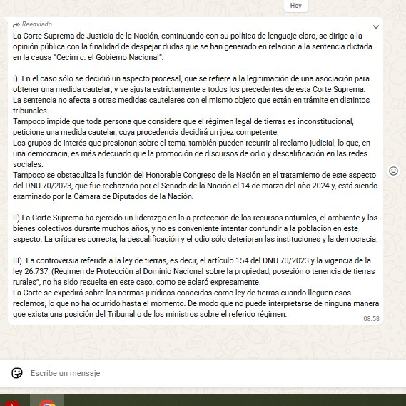 LucianaBertoia's tweet photo. Como pocas veces en su historia, la Corte tuvo que sacar un comunicado tratando de explicar el fallo que habilita la venta de tierras. https://t.co/hak3Y0ZNXC