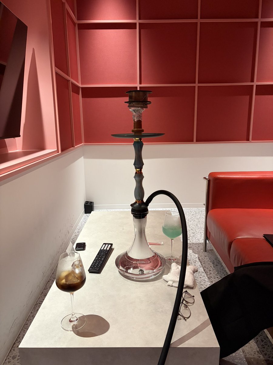 saonaga2525's tweet photo. 不同意ヤバすぎて

その解決方法が裏垢で即るなの草

でもたしかに裏垢で今日シーシャ行ってる友人がバンバン即ってるし、ある程度可愛いシコい20代の彼氏持ち女にNNしまくれるらしい

裏垢で不同意リスクゼロで即る方法って
需要ある？

顔はマジで関係ないらしい https://t.co/wA8uTCk9CQ