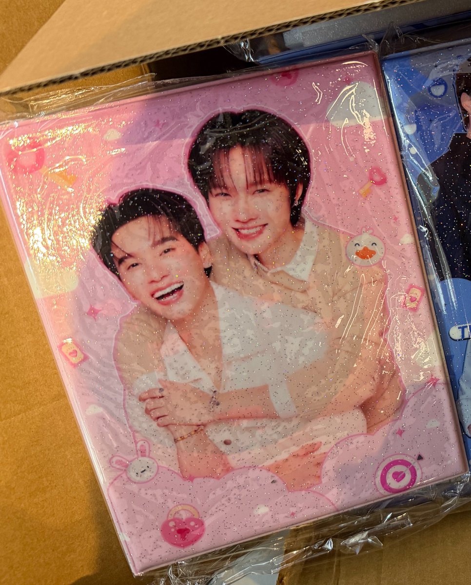 Muk_pat's tweet photo. เนื่องจากลูกๆหล่อกันมากถึงมากที่สุด แจกแฟ้มเก็บการ์ด 1เล่ม
กติกา รี+ ติดแท็ก สุ่ม1คน 6โมงเย็นค่ะ

KENG NAMPING IN PARIS FW27
#SchiaparellixKENGNAMPING
#Schiaparelli
#KengHarit #nampingster https://t.co/HwmhDsQCvC