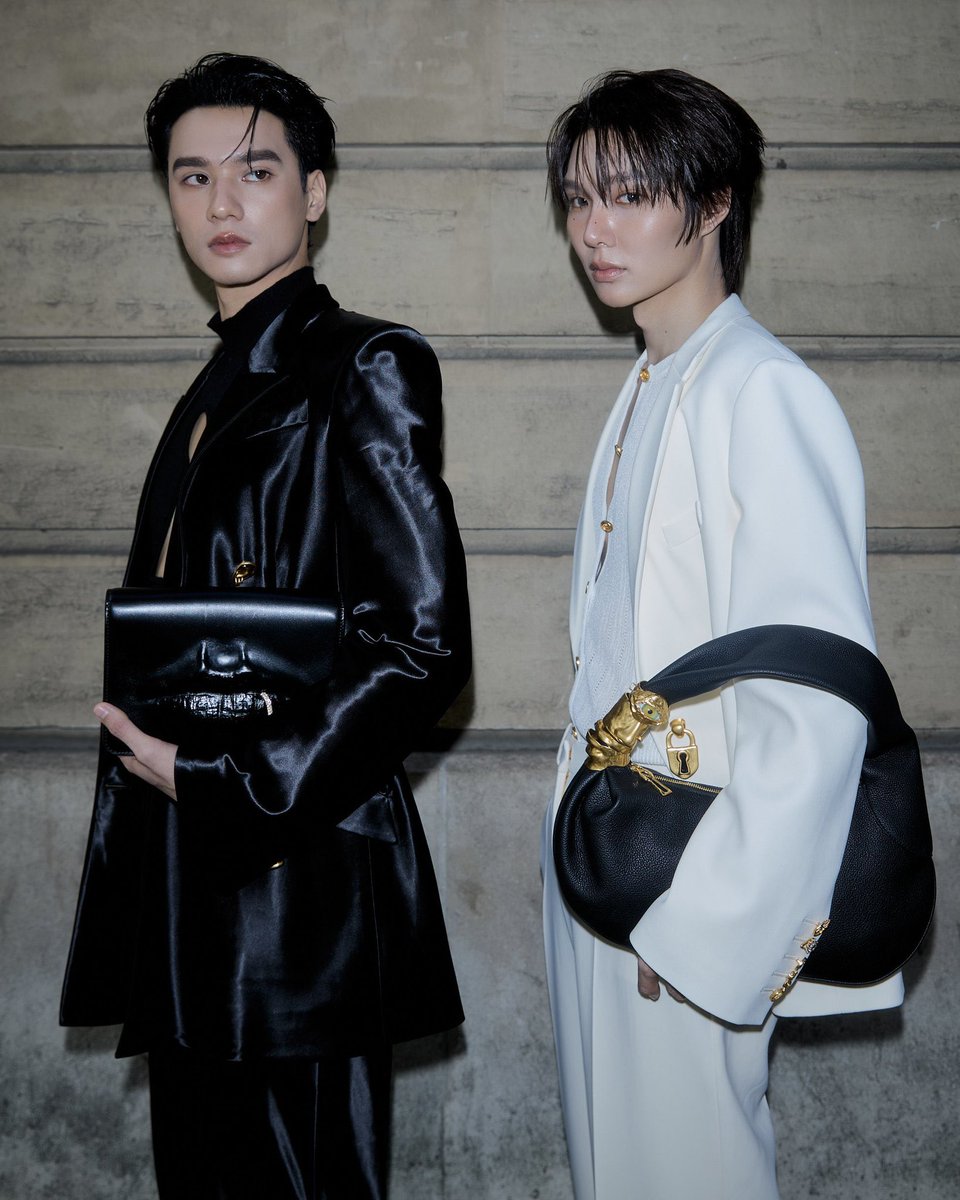 Muk_pat's tweet photo. เนื่องจากลูกๆหล่อกันมากถึงมากที่สุด แจกแฟ้มเก็บการ์ด 1เล่ม
กติกา รี+ ติดแท็ก สุ่ม1คน 6โมงเย็นค่ะ

KENG NAMPING IN PARIS FW27
#SchiaparellixKENGNAMPING
#Schiaparelli
#KengHarit #nampingster https://t.co/HwmhDsQCvC