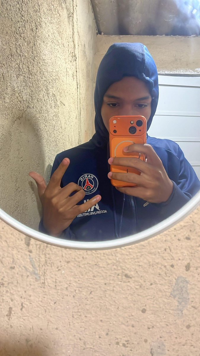 lorranbruxo's tweet photo. 💫😎🤟🏾 https://t.co/LshWINxVMp