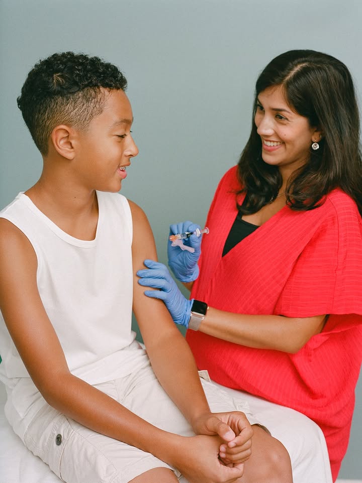 CIDRAP's tweet photo. CIDRAP Op-Ed: One HPV vaccine dose may be enough, but how we get to that answer matters

A decision on whether to recommend just 1 dose needs to rest on solid evidence.

Full Op-Ed by @jakescottMD: https://t.co/tVt7jxnZu7

📷: Heather Hazzan / Self magazine https://t.co/gPNTfpg8Kk