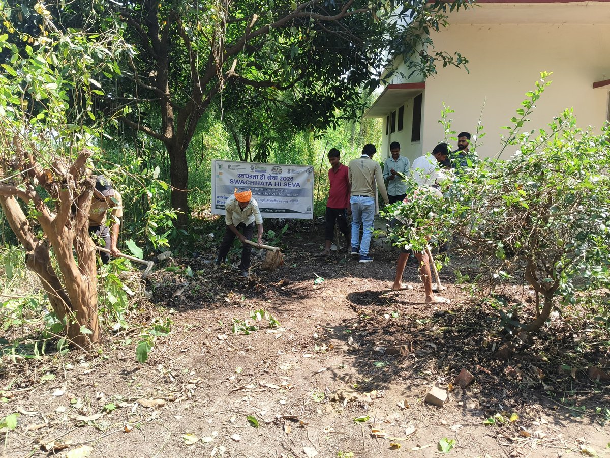 kvkunnao's tweet photo. Cleanliness begins with ourselves. A clean home, a clean workplace, and clean surroundings reflect a strong and responsible nation.
#ICAR #upkvk @unnao 

Swachhta Hi Seva https://t.co/ZtL5rMI8Ro