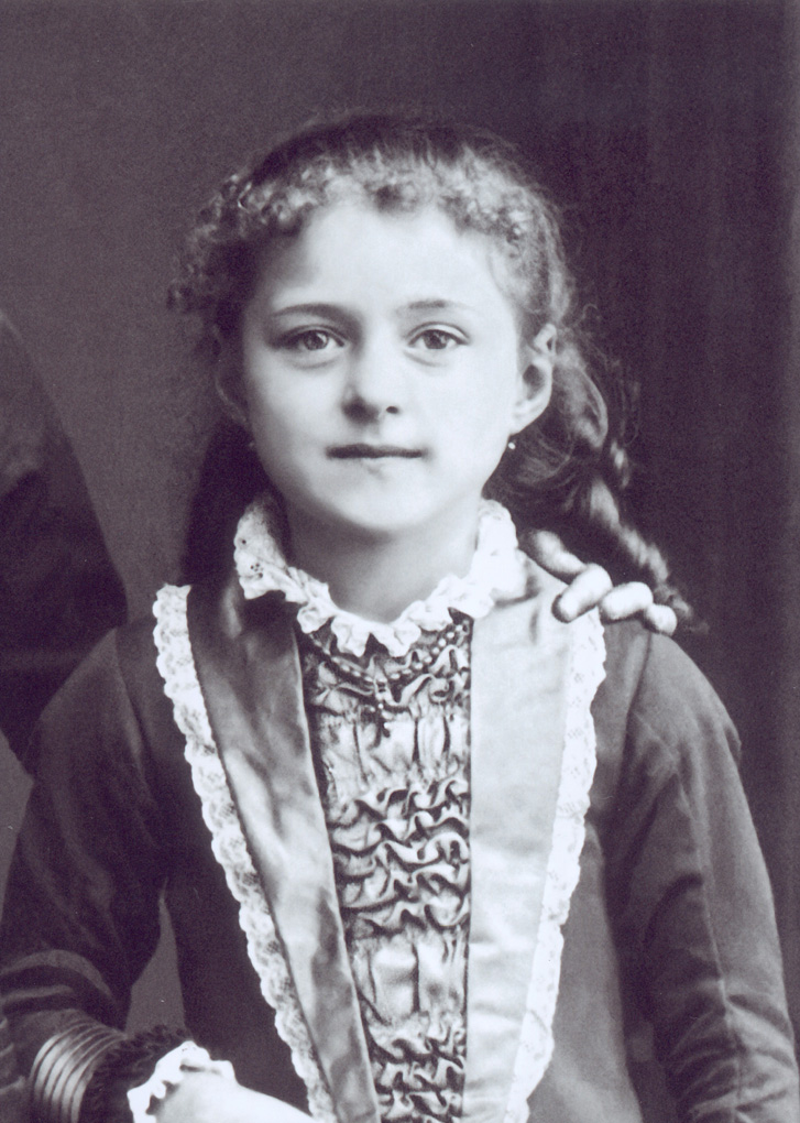 KristanHawkins's tweet photo. Today is the feast of St. Thérèse of Lisieux, the “Little Flower.” 🌹

She entered the Carmelite convent at just 15 years old and died at only 24, yet her short and hidden life has brought countless souls closer to Christ.

St. Thérèse understood that we don’t have to accomplish extraordinary things to become saints. Her “Little Way” was simple. Love God faithfully in the ordinary things. Make the small sacrifices. Choose love and patience. Trust Him even when no one else sees it.

What a beautiful reminder that God can use even the smallest things when we give them completely to Him.

St. Thérèse of the Child Jesus, pray for us. ❤️