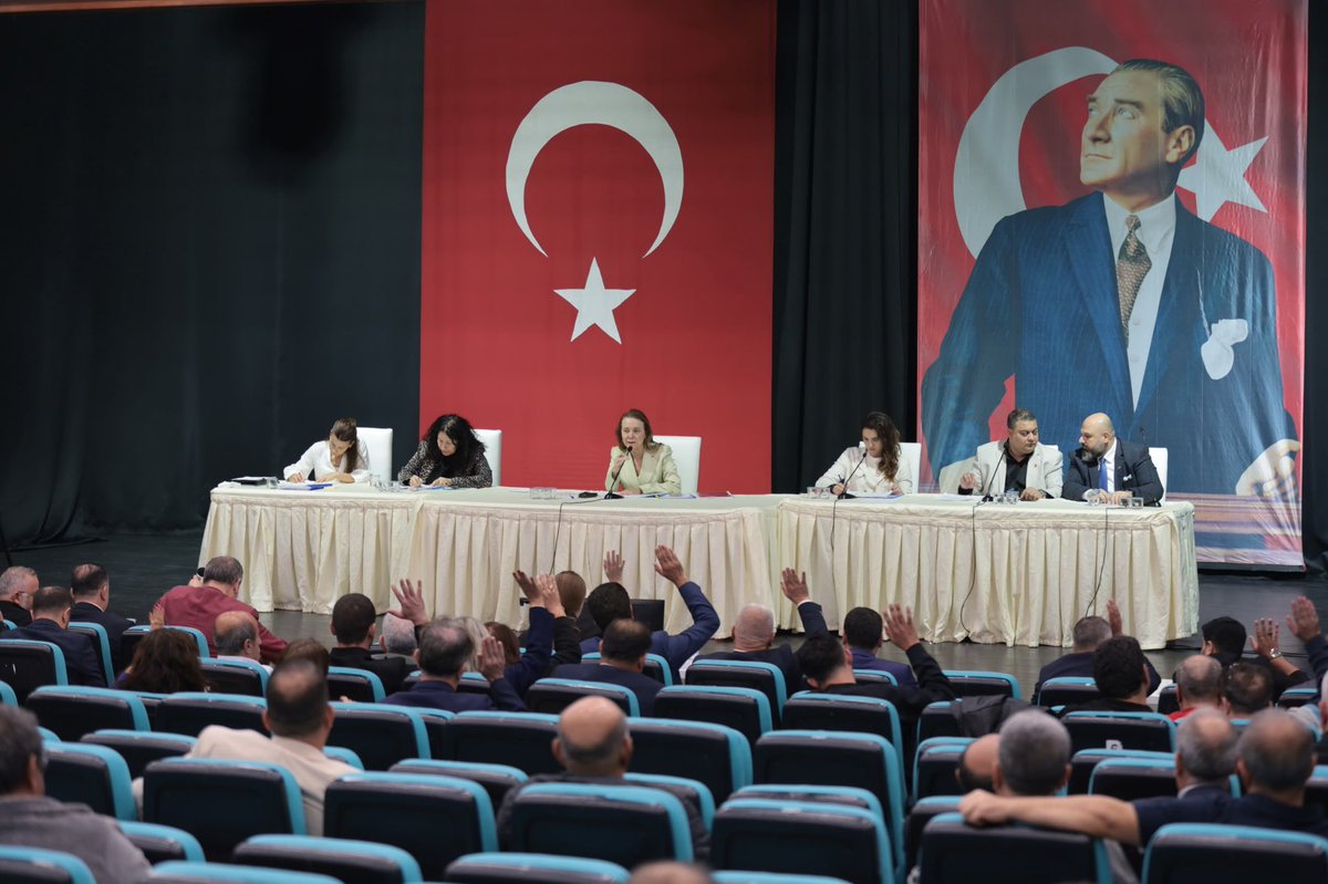 nilufercmutlu's tweet photo. Ekim Ayı Meclis Toplantımızın 1. Birleşimini tamamladık. 

Oturumda alınan kararların ilçemize ve komşularımıza hayırlı olmasını diliyorum. Daha güçlü bir Konak için hep birlikte çalışmaya devam ediyoruz. https://t.co/owk48vhdpa