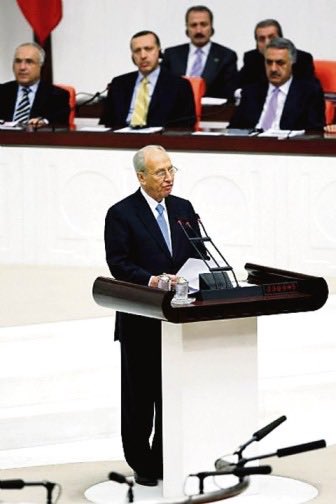 zaferbrs's tweet photo. @by__fth Hmm biri de meclise gelmişti konuşma yapmıştı. https://t.co/9xWF3rz9VI