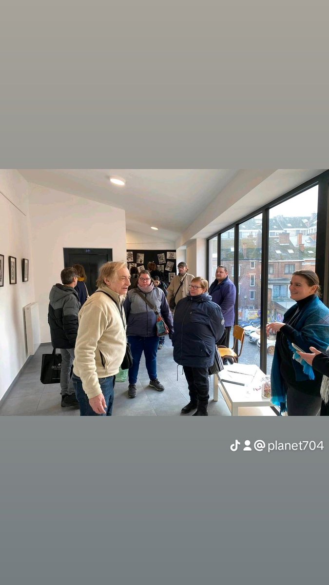 JeanLouisMfs's tweet photo. Souvenir de mon exposition et vernissage ! 🎨🖌️
Heureux de vous partager mes peintures et dessins.
#Art #Peinture #Dessin #Exposition #Namur #Cinex #Artiste #JeanLouisMajerus #ArtBelge #Vernissage https://t.co/8U9buQmjLo
