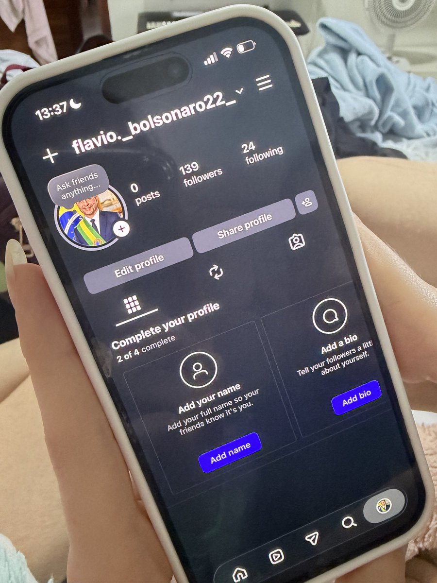jnkstarss's tweet photo. julinha doente KKKKKKKKKKKK https://t.co/nTX2Ez3kYy