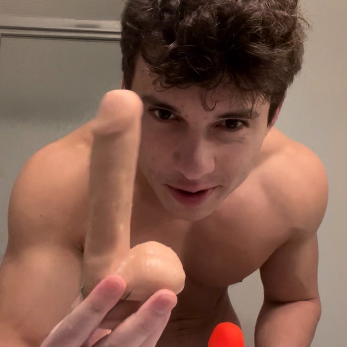 itscjclark69's tweet photo. how it all starts  VS  how it ends 😈 https://t.co/1nDOveHWLT