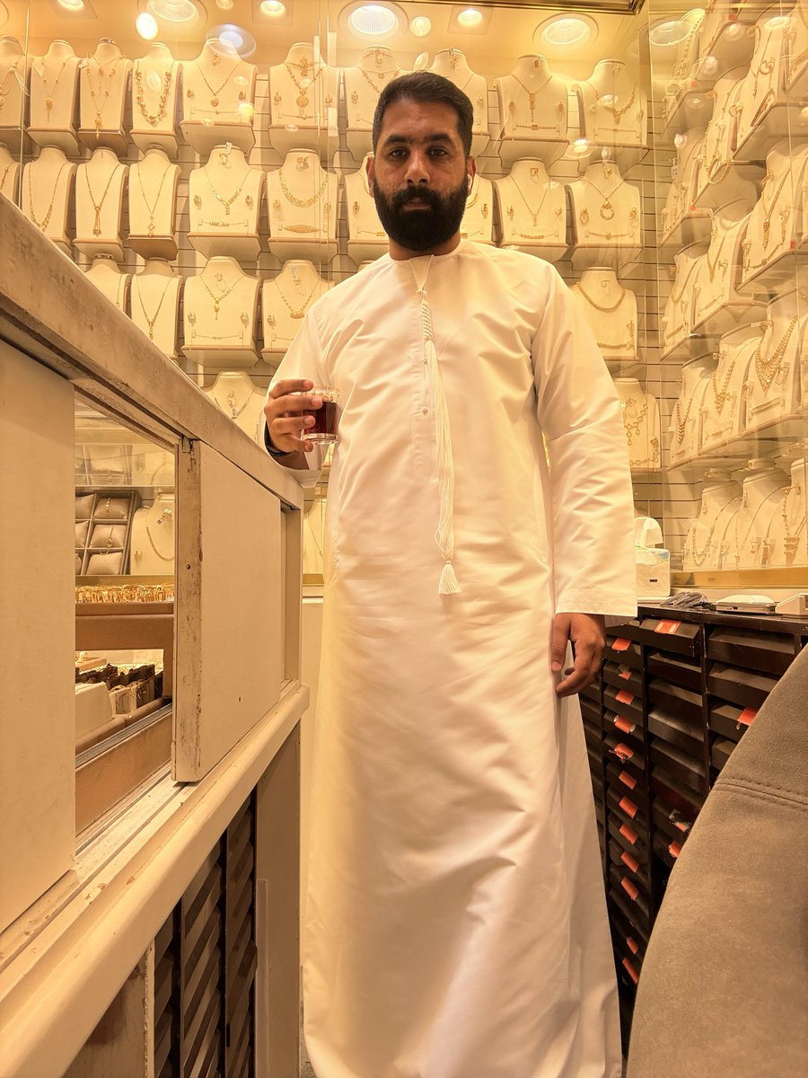a7mdbuj's tweet photo. تم اعتماد الكندوره الاماراتيه https://t.co/EuQ05YKNfW