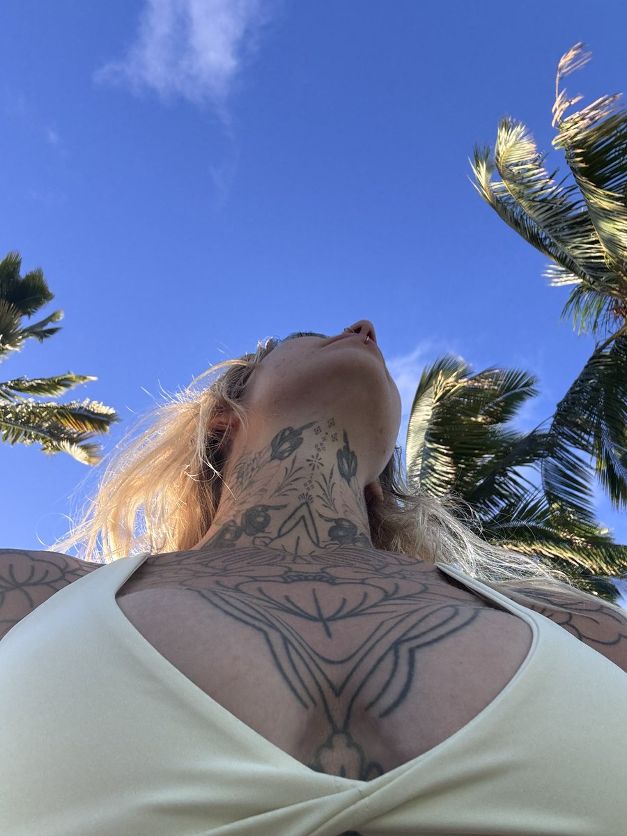 FindommeLexi's tweet photo. Ugh life is great https://t.co/sIbJ7j2kzD