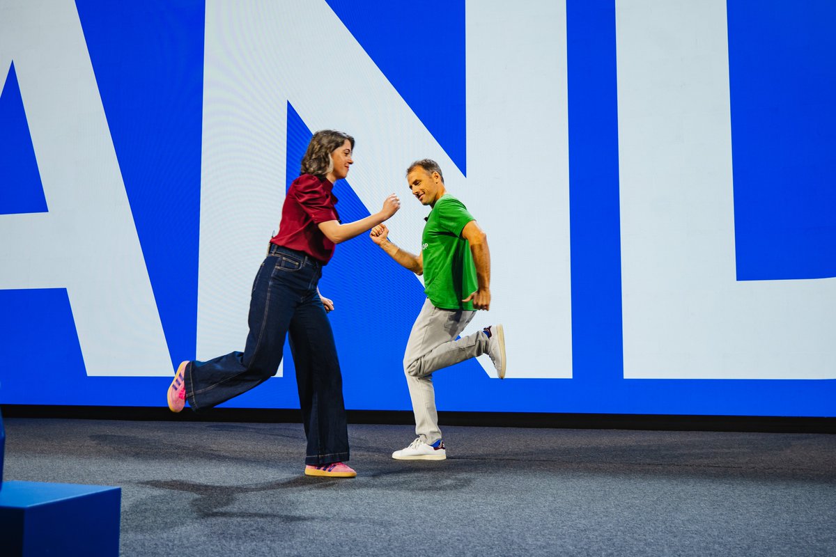 Day 1 was the warm-up. Day 2 keynote starts now. #FullyConnected26 📷