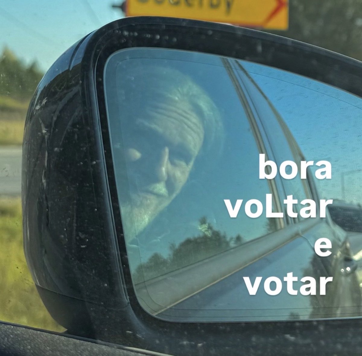 estebantavares's tweet photo. Eu amo uma pessoa. https://t.co/aIno0sBGqQ