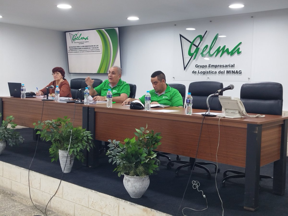 minag_gelma's tweet photo. A solo un mes de la publicación del Decreto Ley 120/2026, el Presidente Wilson Ramírez Peña preside hoy la reunión del Consejo de Dirección Nacional.

Supervisa la implementación de las Transformaciones Económicas y Sociales que se impulsan en el país.

#Gelma https://t.co/zvzTY7llnt