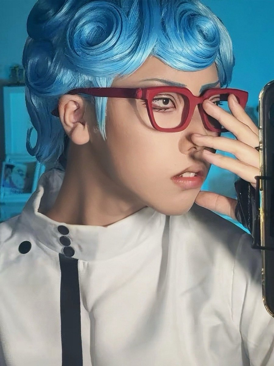 u_buki0520's tweet photo. #jjba ※cosplay ⛸️と🧀 https://t.co/OOedl5Z1bk