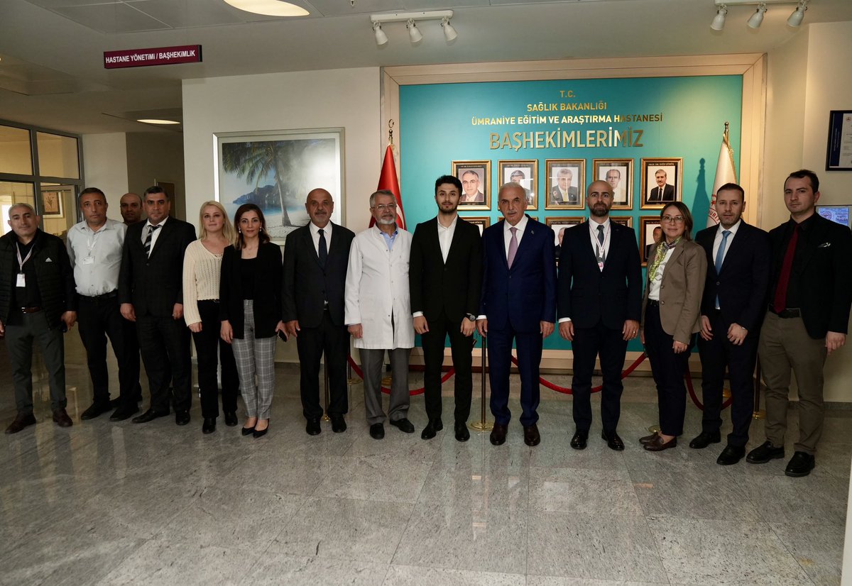 ismetyildirimtr's tweet photo. Ümraniye Eğitim ve Araştırma Hastanemizin yeni yönetimine hayırlı olsun ziyaretinde bulunduk.

Başhekim Doç. Dr. Enes Akkaya ve hastane yönetimine yeni görevlerinde başarılar diliyor, misafirperverlikleri için teşekkür ediyorum. https://t.co/xa1DvXUCt0