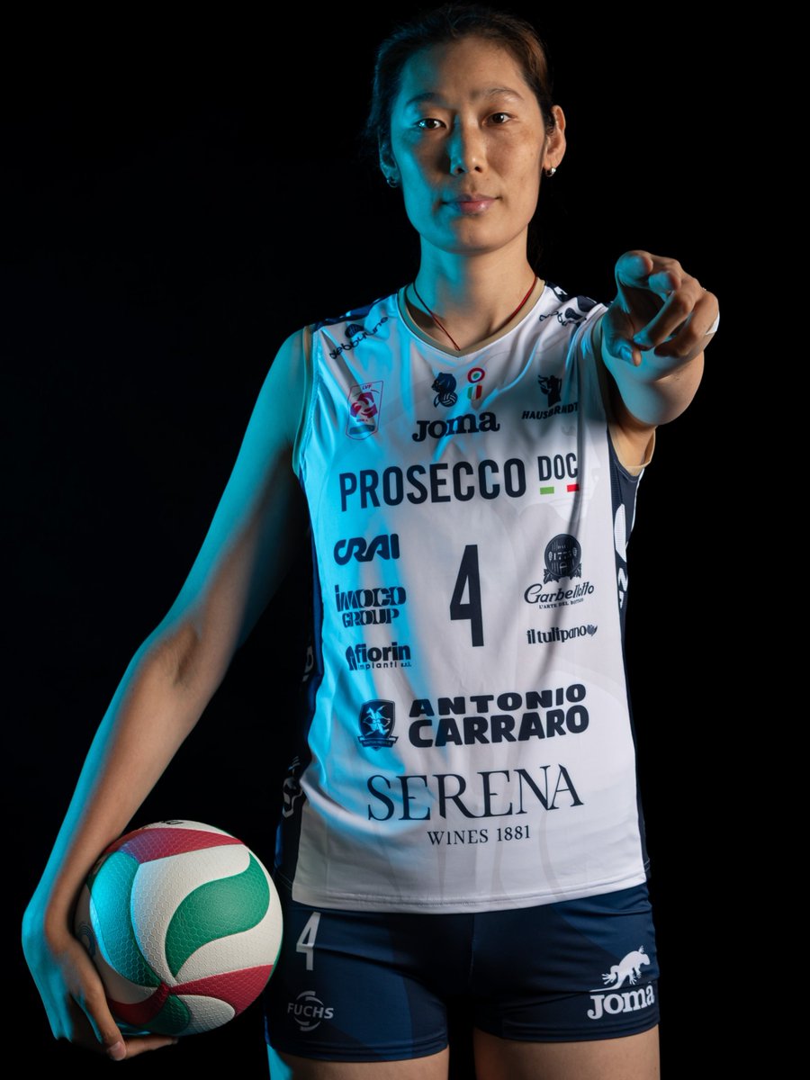 gibbybaris's tweet photo. ⚪️🟡🔵 Imoco Volley Conegliano https://t.co/pfLhlWNc0Y