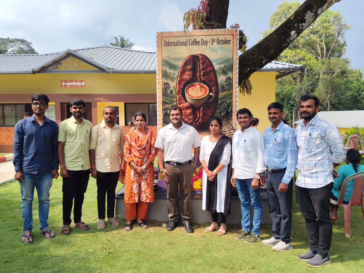 KiranRavi_06's tweet photo. ☕ coffee day.
#Internationalcoffeeday was celebrated at #CCRI Balehonnuru in collaboration with @smsehgalfdn.
#coffee #icar #agriculture #karnataka #chikkamagaluru #coorg #farming #agricultureeducation https://t.co/ISQdWGawIJ