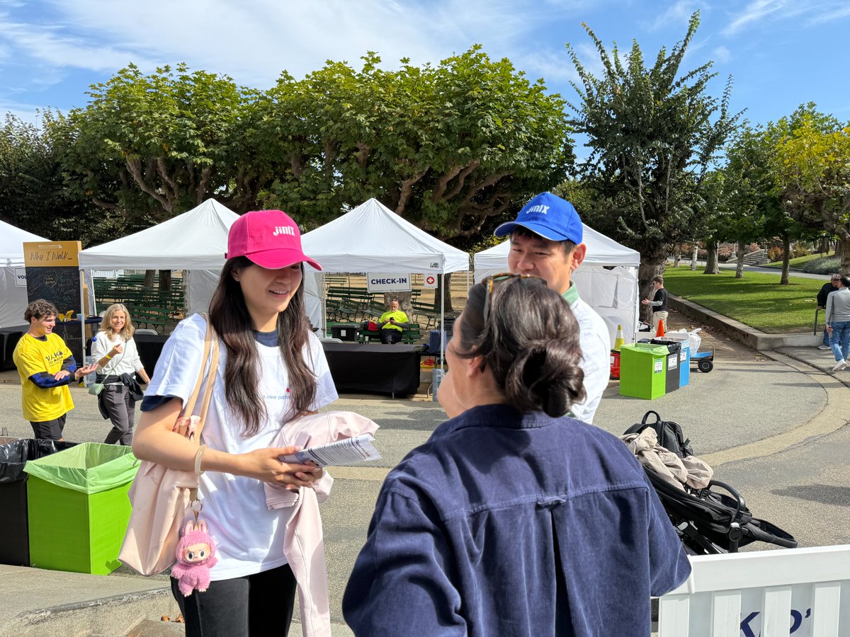 jinix_io's tweet photo. Thank you to @NAAF_org  for bringing patients and families together at Walk for Alopecia in San Francisco. 💙
At JinIX, we believe the future is Patient + AI + Doctor—helping patients understand their health and find answers.
#JinIX #AlopeciaAreata #AIhealth https://t.co/WOOyKdXmEs