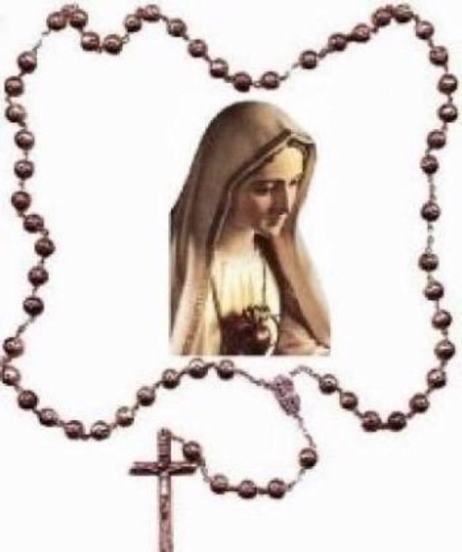lopezpadilla7's tweet photo. Octubre es el mes del Santo Rosario. 

Recémoslo por la Iglesia, para que la Santísima Virgen interceda por ella en estos tiempos difíciles.
Para que Nuestro Señor calme la naturaleza.
Por la Paz según el pedido del Papa León XIV en medio de tantos conflictos.
Para que los alejados vuelvan a Dios.
Por los perseguidos por la causa de la fe.
Por los no nacidos y bebés abortados.
En desagravio a los ultrajes,
sacrilegios y ofensas en contra del
Santísimo Sacramento de la Eucaristía.
Por los que no tienen trabajo,
familia, hogar.
Los menesterosos, moribundos y encarcelados injustamente.

Para que se establezca en el mundo el reino de Cristo por medio del ♥️ Inmaculado de María.
