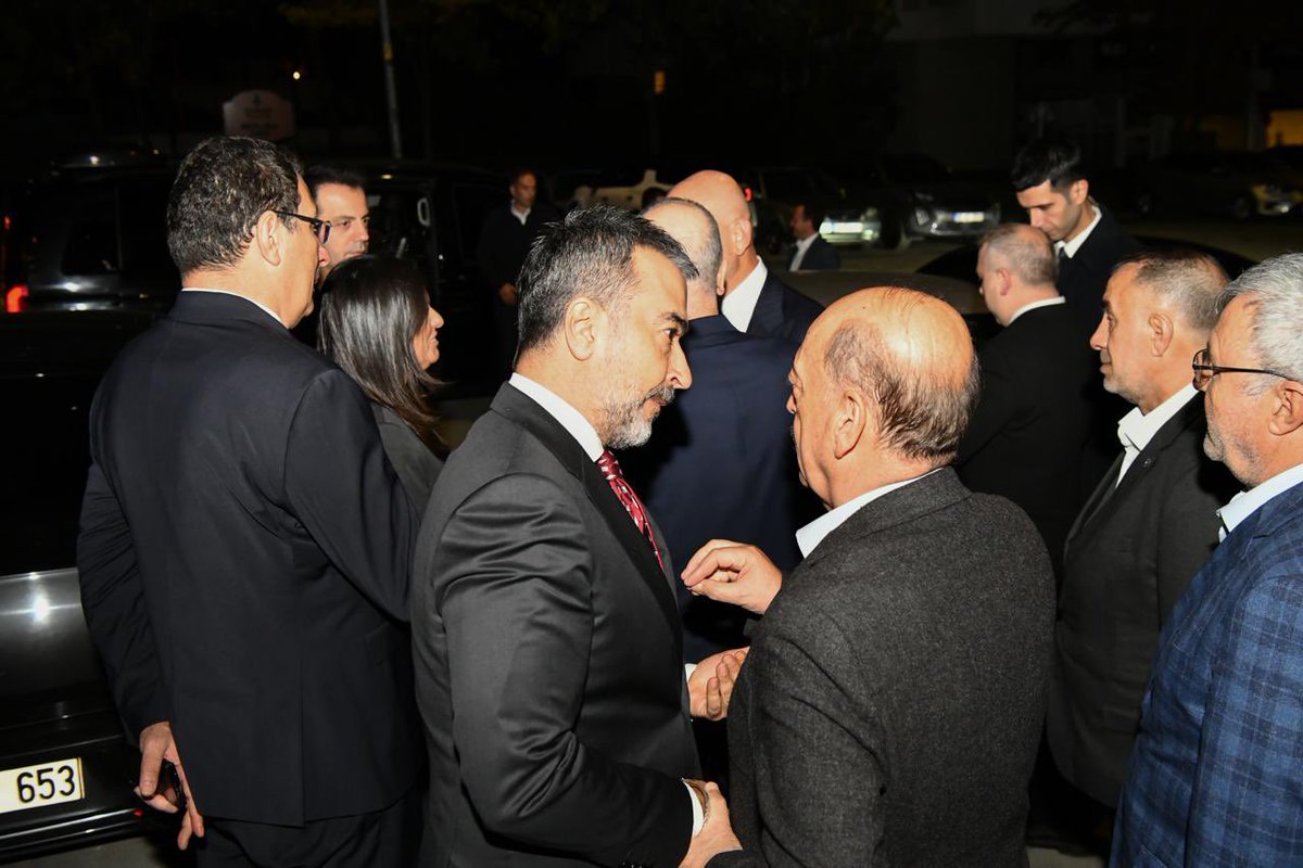 AkpartiAnkara's tweet photo. İl Başkanımız Sn. @hakanhanozcan, Önceki Dönem Çalışma ve Sosyal Güvenlik Bakanımız, Ankara Milletvekilimiz Sn. Vedat Bilgin’e, muhterem annesi Gülpaşa Bilgin’in vefatı dolayısıyla taziye ziyaretinde bulundu.

Merhumeye Allah’tan rahmet; ailesine ve sevenlerine sabır ve başsağlığı diliyoruz.