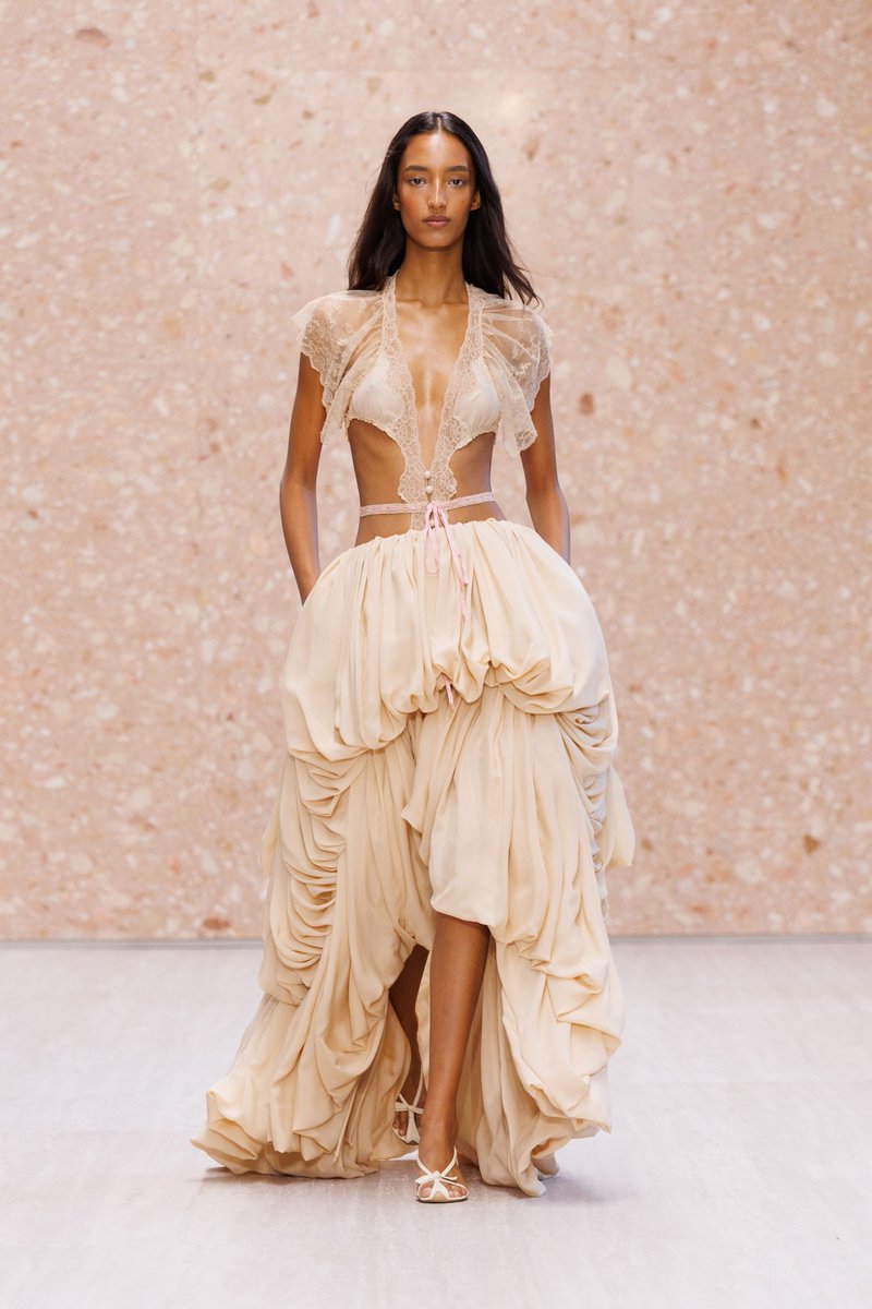 itgirlbackup's tweet photo. Mona Tougaard for Chloé ss27 https://t.co/6zg35wqrSb