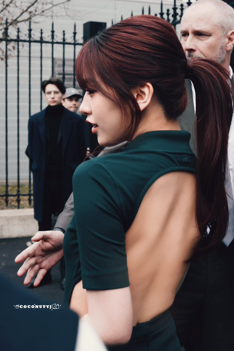 pawroses's tweet photo. @Lacoste Can't wait to see YUJIN in the front row! 🥹

#ANYUJIN #LACOSTE
#LacosteSS27 #PFW https://t.co/a4jNbnerUQ