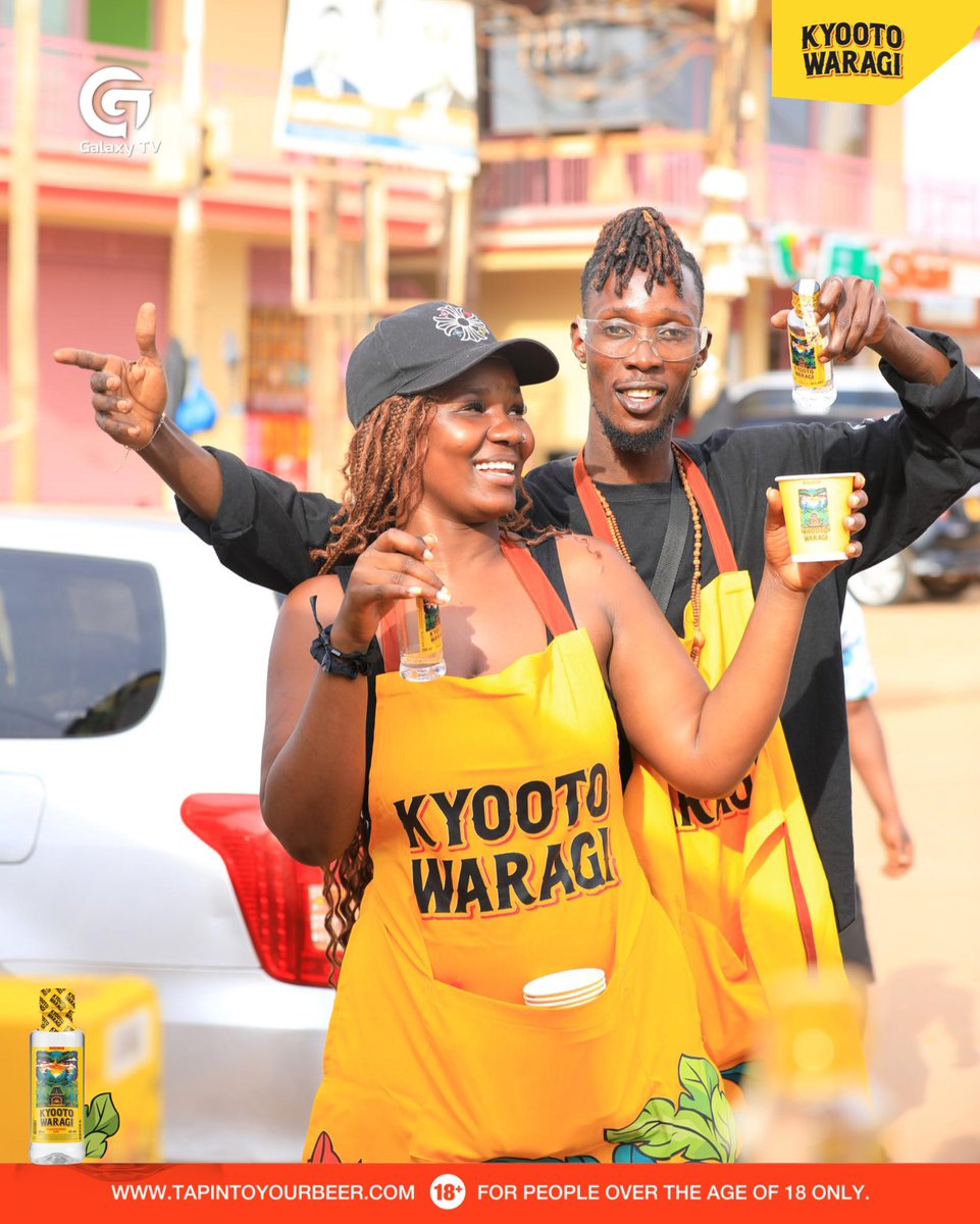 GalaxyTVUg's tweet photo. Great people, cold sips and smooth experiences were the order of the day as the turn-up went down.
#ZzinaLifeStyle | #KyootoGin | #StrongStartSmoothFinish https://t.co/eqtaiP7a0x