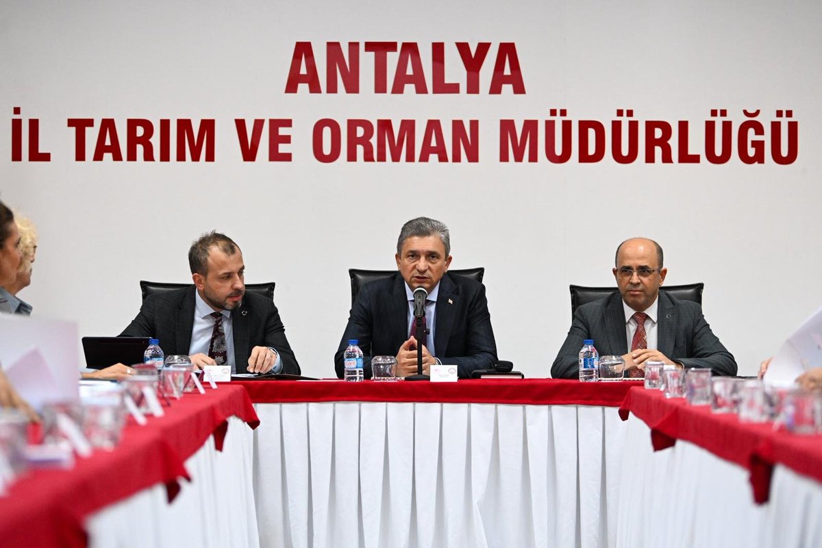 SuYonetimi's tweet photo. Antalya Valisi Sayın
@hulusisahin61 Başkanlığında gerçekleştirilen Antalya Havza Su Kurulunda; 
✅ Atıksu arıtma tesisleri,
✅ Arıtılmış suyun yeniden kullanımı,
✅ Su kaynaklarının korunması konularında istişarelerde bulunuldu.
@TCTarim @ibrahimyumakli https://t.co/EnVyuePiBa