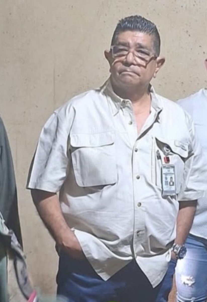 VictorUgas58's tweet photo. Identifíquenos al presidente del Circuito judicial de Carabobo: Carlos Alberto Bonilla.

Pretende mantener la injusta condena de la causa Paramacay, donde está el capitán Juan Carlos Caguaripano. 

Info; @MundarayZair https://t.co/P9If9m759q