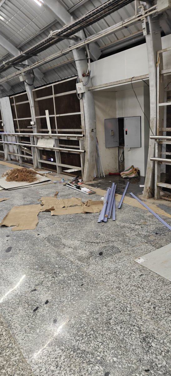 dalkhola45's tweet photo. 🚨 Dalkhola Railway Station Lift Update

The promised deadline of 30 September 2026 has passed, but the lift work is still incomplete.

With Durga Puja just around the corner and passenger footfall expected to rise, this delay is concerning.@drm_kir

Image credit - @furqan4hmad https://t.co/lV8hLBRqZR