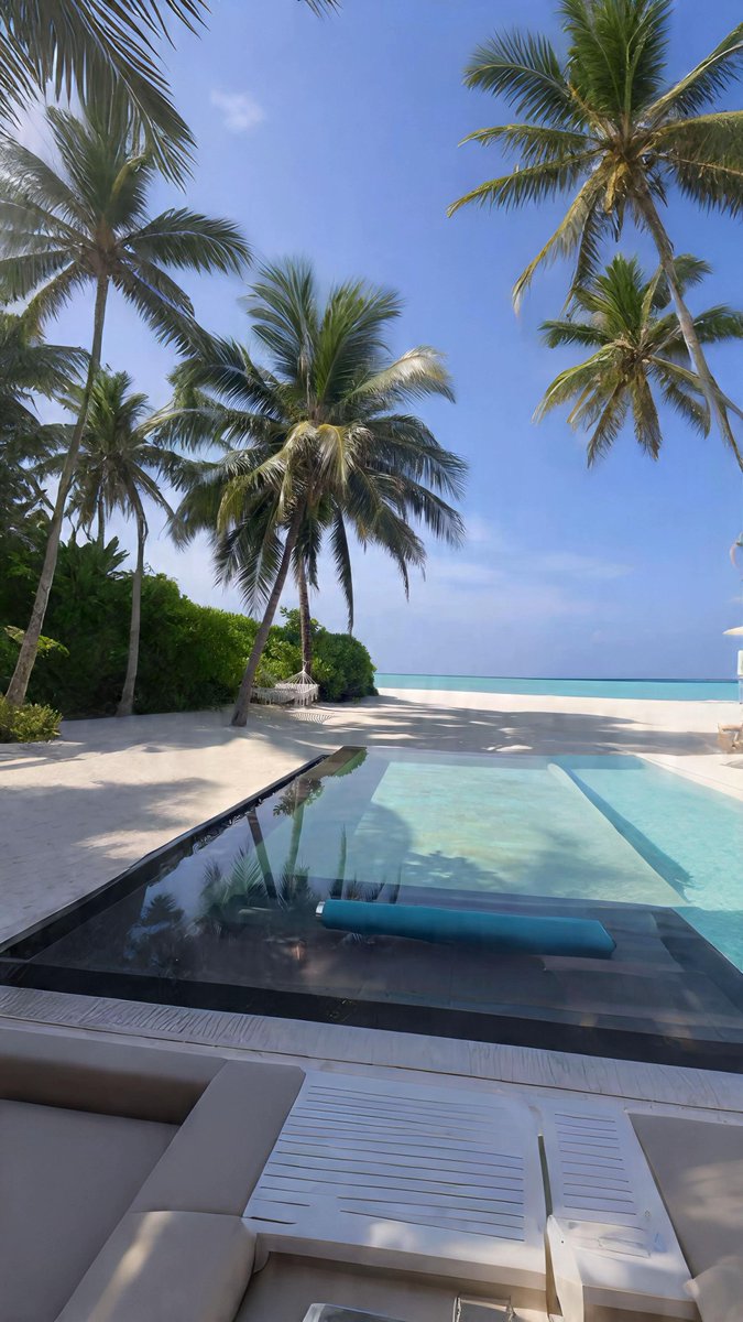 viewsoff's tweet photo. Bora Bora https://t.co/CZ5XaaAtjL