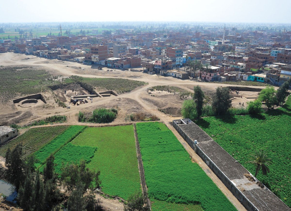 archaeologymag's tweet photo. What was Egypt like before the pharaohs and pyramids? Archaeologists at the 6,000-year-old site of Tell el-Farkha in the Nile Delta are finding hints of the grandeur that would come—and some incredible artifacts with few parallels at all.

https://t.co/IlwNpRyN72 https://t.co/dIiWhyjHZf