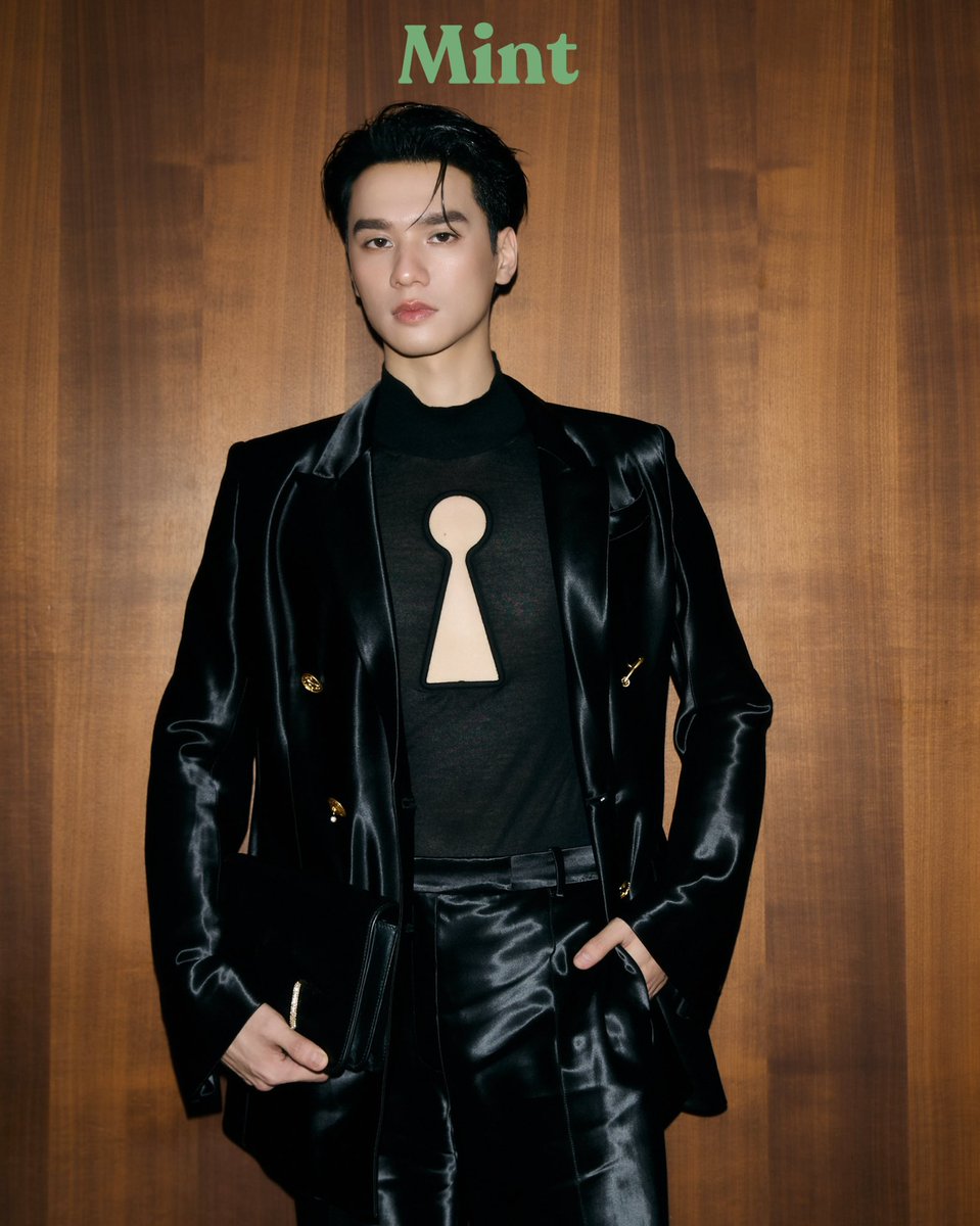 mintmag_th's tweet photo. แมตช์กันขนาดนี้ มันเกินไปมาก! #MintReports เสิร์ฟภาพหล่อชัดๆ ของ #เก่งน้ำปิง พร้อมไปชมแฟชั่นโชว์ Schiaparelli คอลเล็กชั่นใหม่ Spring Summer 2027 ที่จะจัดขึ้นในคืนนี้ ณ กรุงปารีส ฝรั่งเศส  เจอลุคนี้ไป เป็นไงกันบ้างจ๊ะ💚

#SchiaparellixKENGNAMPING
#Schiaparelli
#KengNamping 
#KengHarit #nampingster
#MintMagTH